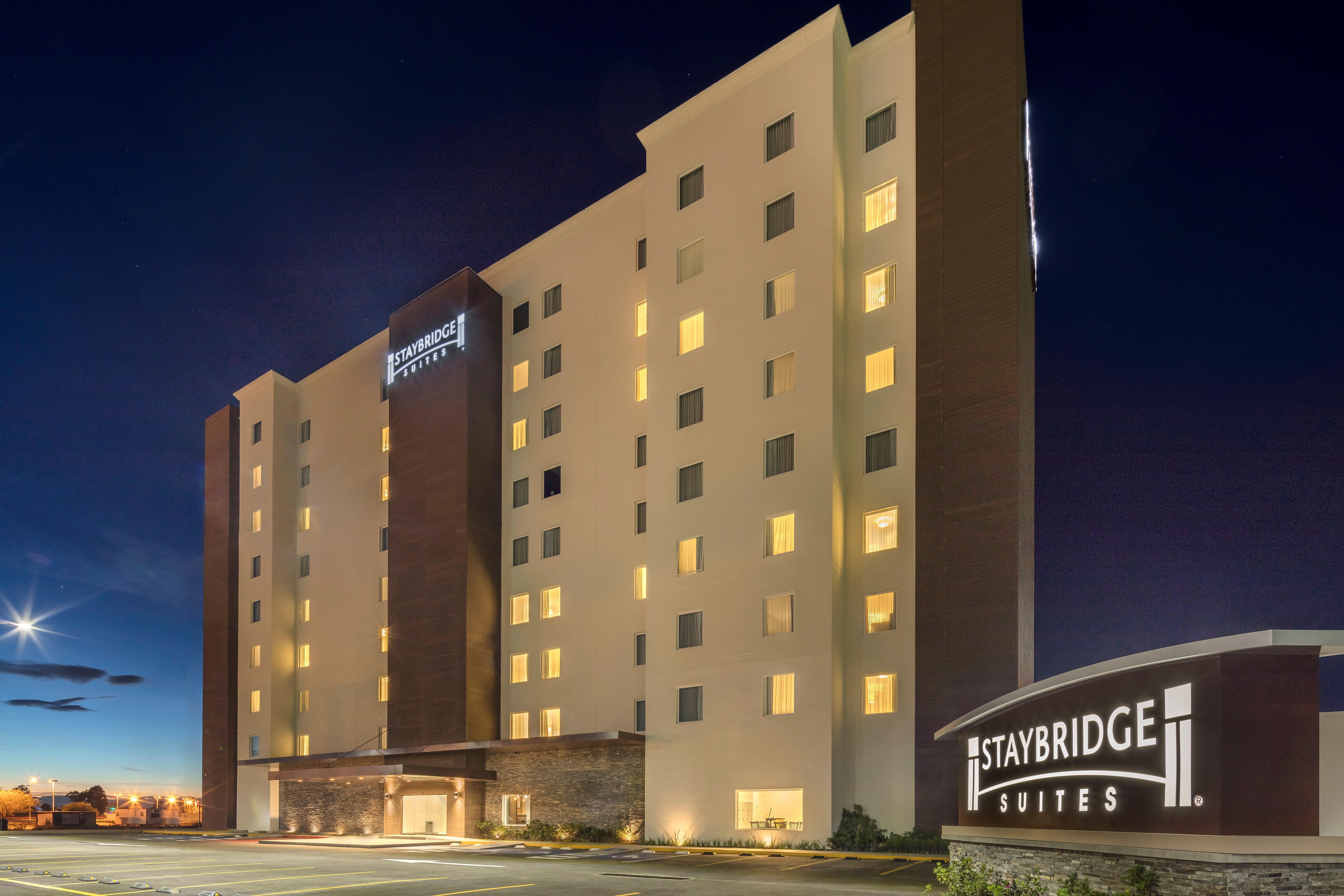 Staybridge Suites Silao By Ihg المظهر الخارجي الصورة