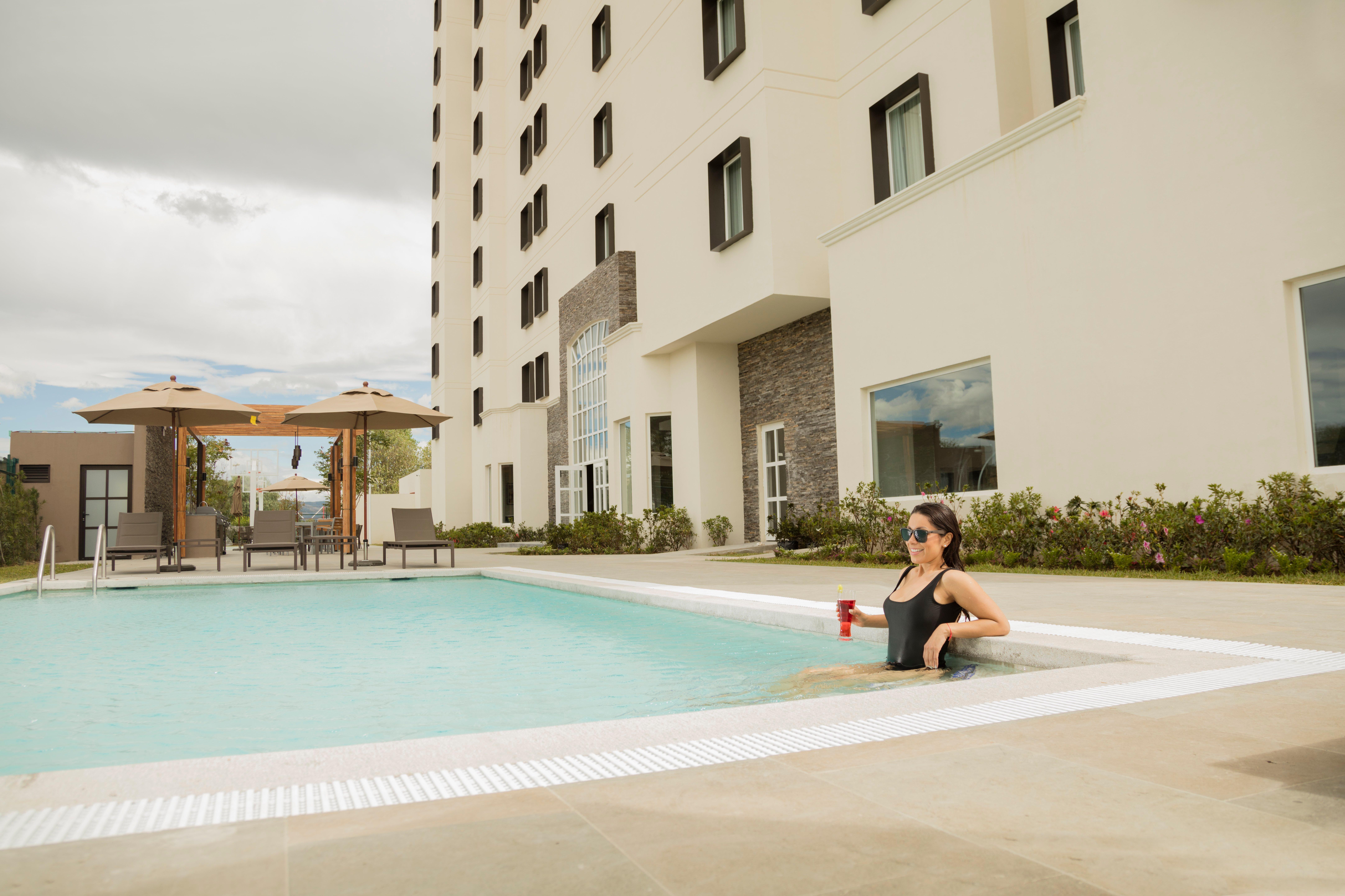 Staybridge Suites Silao By Ihg المظهر الخارجي الصورة